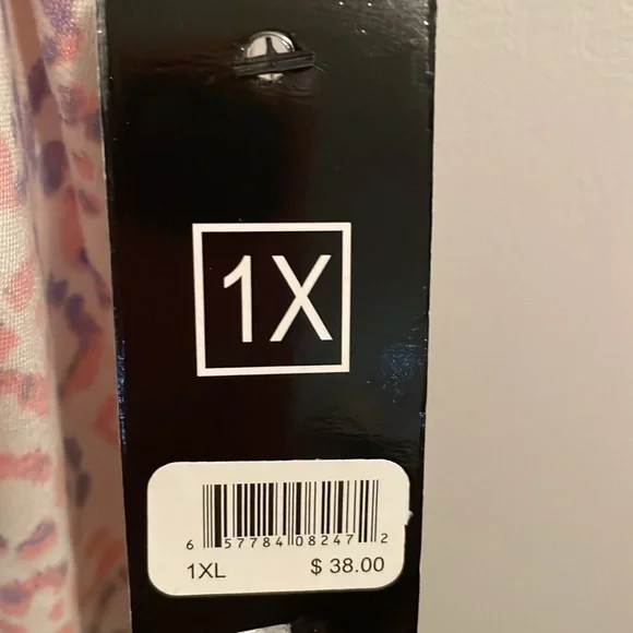 NWT Kathy Ireland pj short set. Size 1X - Picture 6 of 6